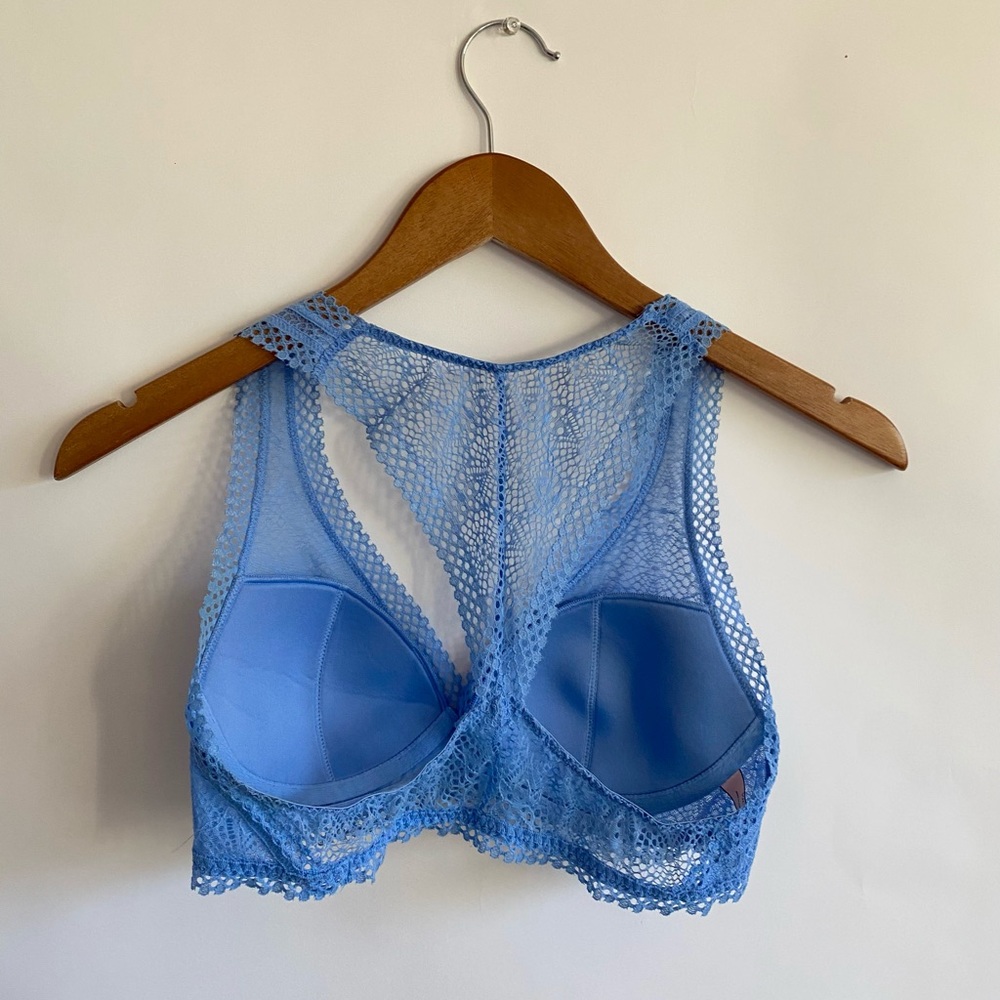 Women's Victoria's Secret Lace Bralette - Picture 3 of 4